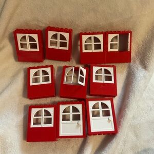 Vintage Lego 8 windows 2 doors